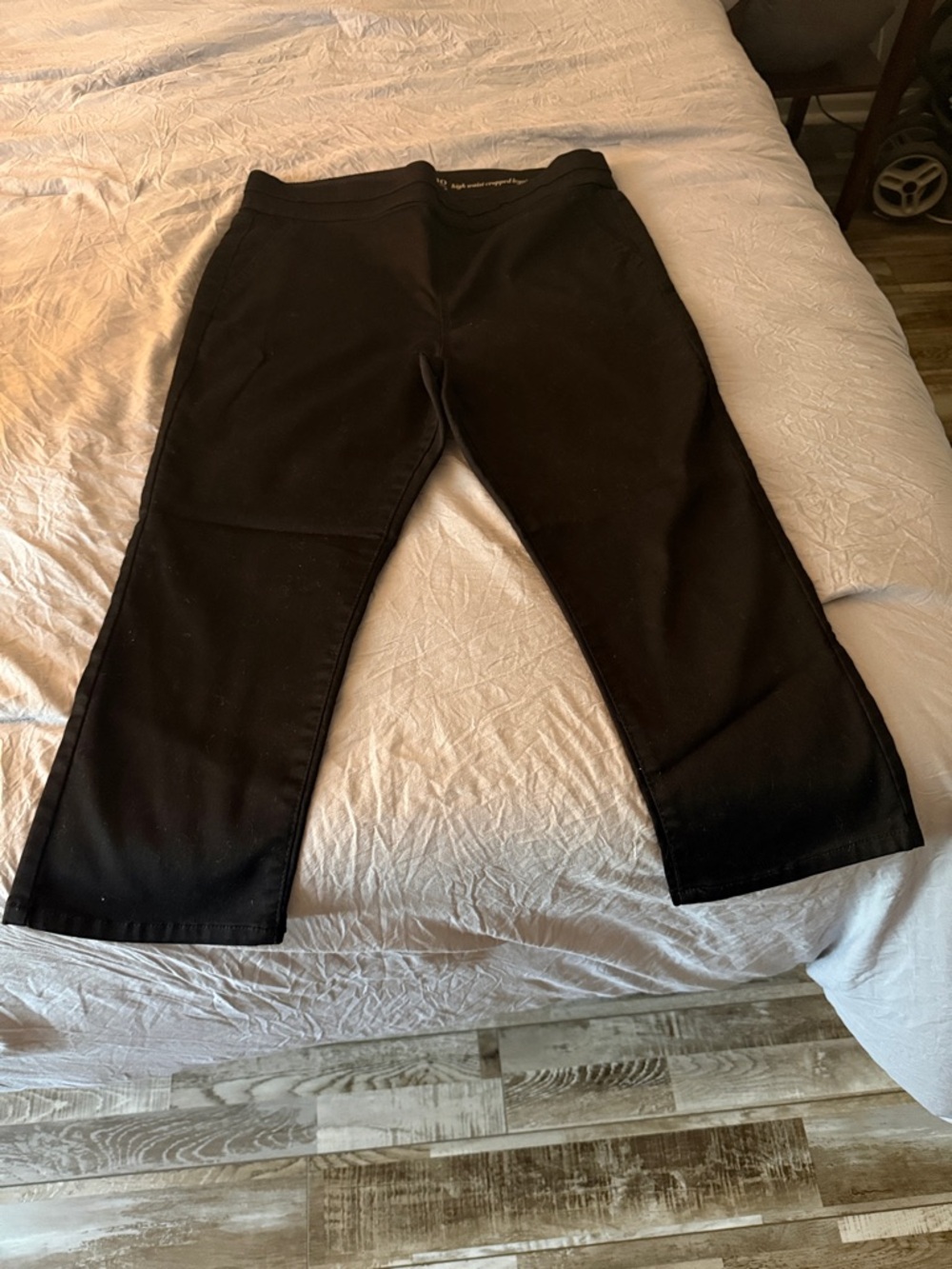 New York & Company women’s casual capri black pants
